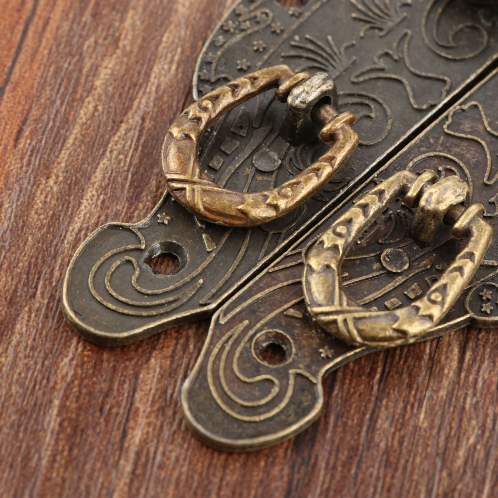 Furniture Hardware Vintage - 1 adet antika kutu mandalı çile